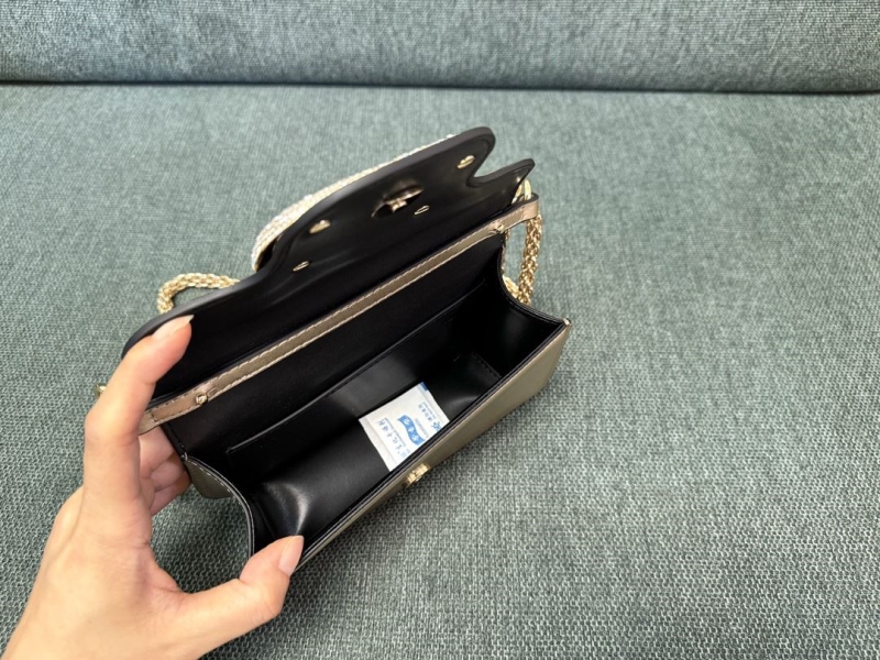 Va1e*ntin0 satchel bag